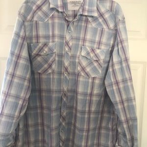 💥2/$20 on all shirts, button up western shirt